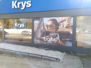 Lire la suite à propos de l’article Film microperforé pour vitrine